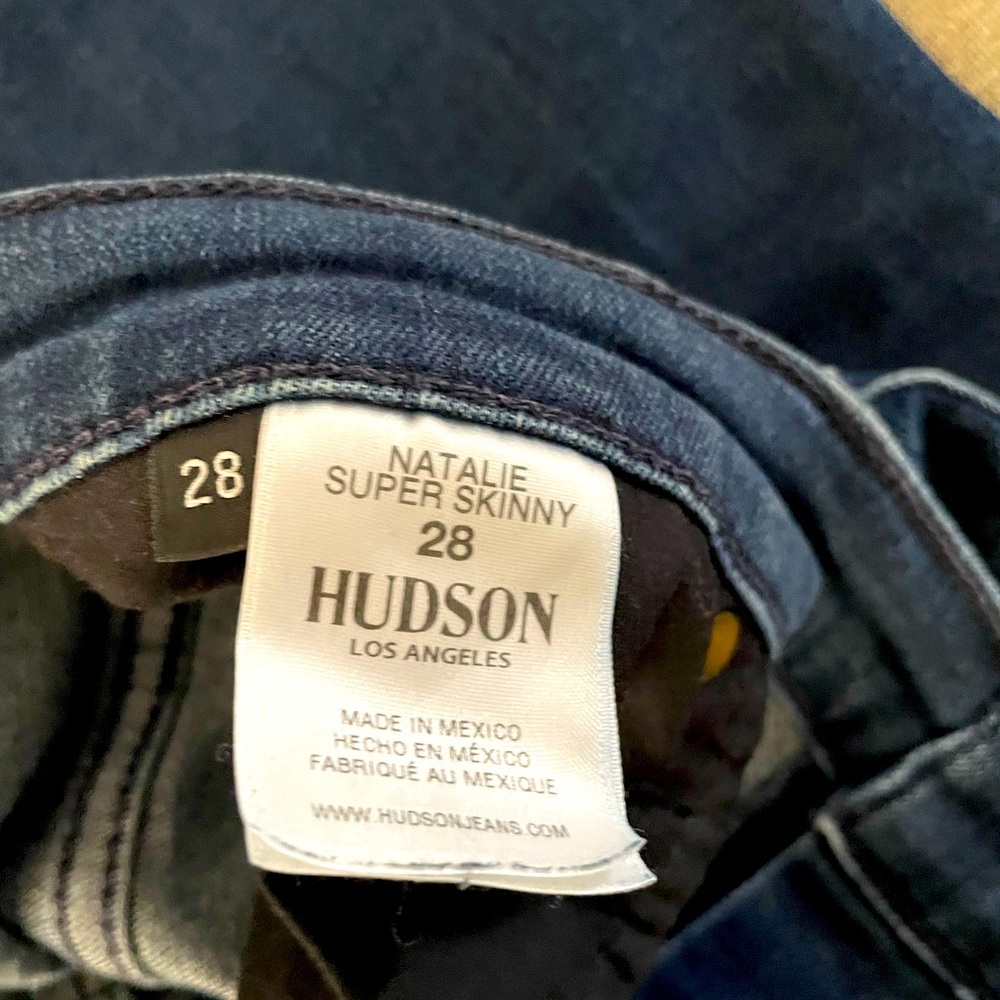 HudsonJeans - Picture 2 of 3